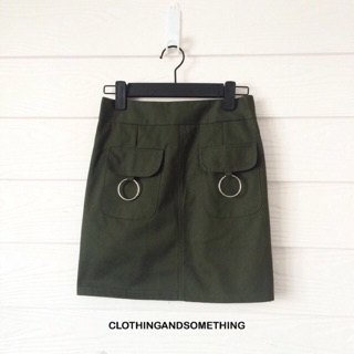 O-ring Skirt กระโปรงยีนส์เอวสูง ดีเทลห้อยห่วงกระเป๋าด้านหน้า เนื้อผ้าผสมยีนส์