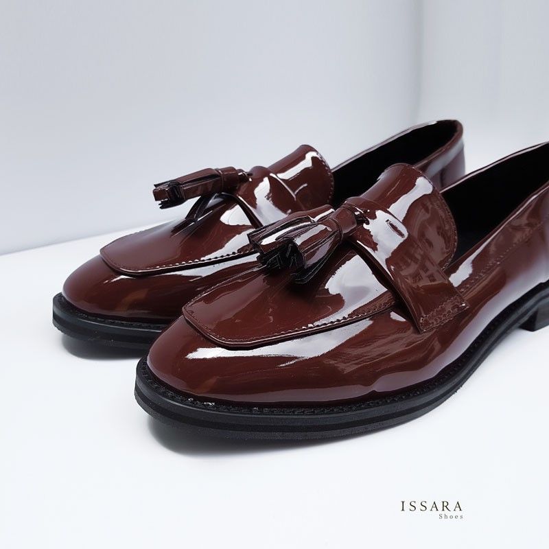 ภาพหน้าปกสินค้ารองเท้าหนัง NANA OKADA รุ่น Vintage มัน เงา ส้นเตี้ย จากร้าน issarashoes บน Shopee