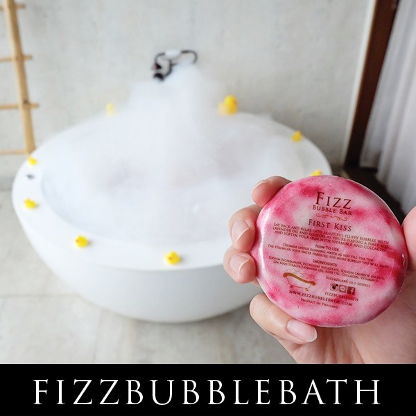 fizz-bubble-bath-สบู่ทำฟอง-ในอ่างอาบน้ำ-กลิ่น-first-kiss