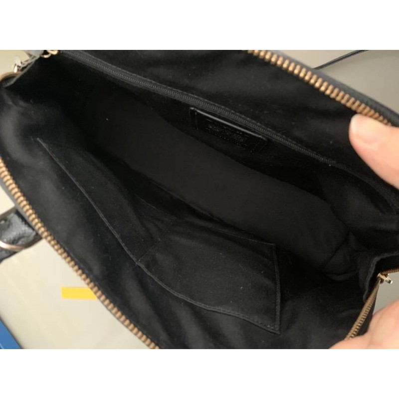 Coach F57524 Crossgrain Sierra Satchel Shoulder Handbag Black : :  Clothing, Shoes & Accessories