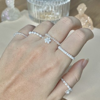แหวนลูกปัด เซ็ต 5 วง ขาวใส ดอกไม้ น่ารักมากๆ เอ็นยืด Set of 5 White Transparent Rainbow Flower Bead Elastic Rings