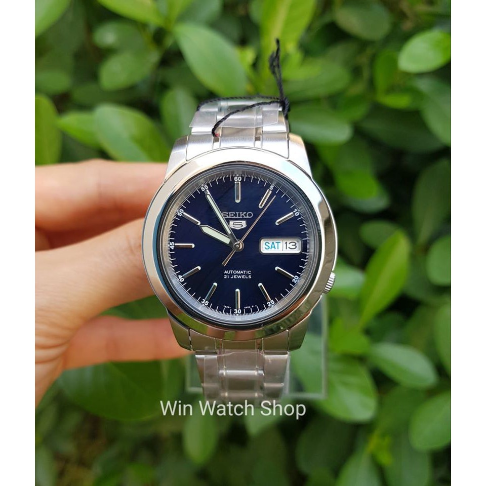 ภาพหน้าปกสินค้านาฬิกา Seiko 5 รุ่น SNKE51K1 นาฬิกาผู้ชาย สายแสตนเลส หน้าปัดสีน้ำเงิน ระบบAutomatic - 100% ประกัน 1 ปีเต็ม จากร้าน nalikaonlineshop บน Shopee