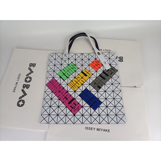 BaoBao Issey Miyake กระเป๋าสะพายกระเป๋าถือลายตัวอักษรหลากสีสัน, กระเป๋าช้อปปิ้ง 10x10