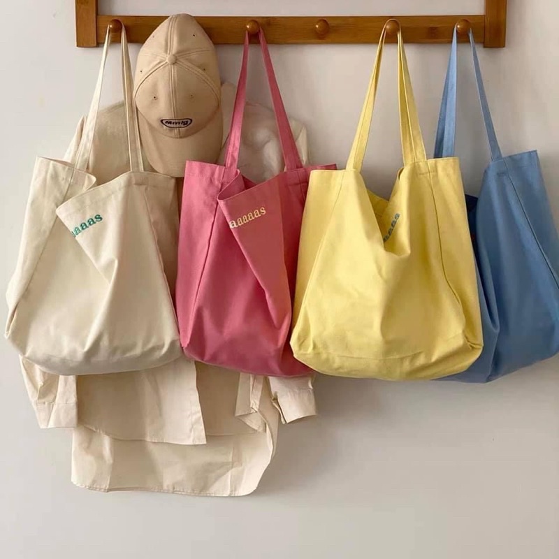 ภาพหน้าปกสินค้าพร้อมส่ง กระเป๋าผ้า maaa tote bag 170 ️ จากร้าน coopershopp บน Shopee