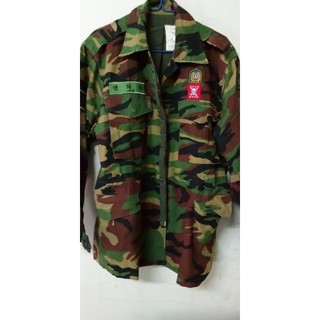 ภาพขนาดย่อของสินค้าเสื้อกันหนาว ทหารเกาหลี ลดราคาครับผม ราคาถูกๆครับ มีของแถมให้ด้วยครับผม