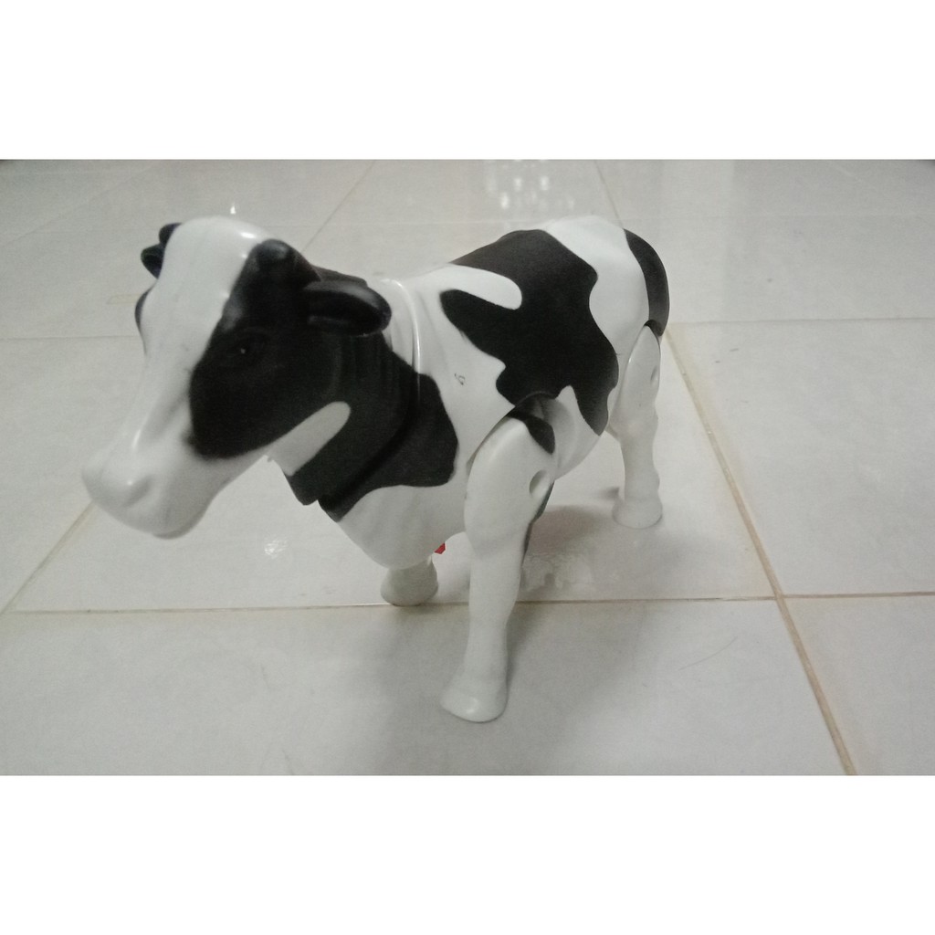 วัว-แม่วัวของเล่น-วัวนมของเล่น-วัวของเล่นเด็ก-วัวของเล่นมีเสียงส่ายหางได้-ใส่ถ่าน-แม่วัวใส่ถ่านเดินได้-ร้องมอมอ