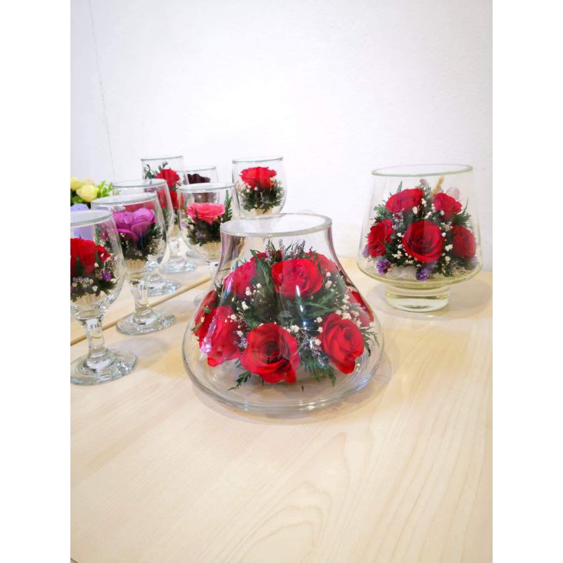 ภาพหน้าปกสินค้าดอกกุหลาบ ดอกกุหลาบในโหลแก้ว ช่อดอกไม้ ของขวัญวาเลนไทน์ จากร้าน amp297 บน Shopee