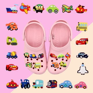 Jibbitz 20 รุ่น รถการ์ตูน/เครื่องบิน/รถขุด/เรือ crocs diy ถอดได้ รองเท้า accessories สามมิติ pvc shoe charms ของขวัญคริสต์มาสสำหรับเด็ก 1000 รุ่น สําหรับคุณเลือก