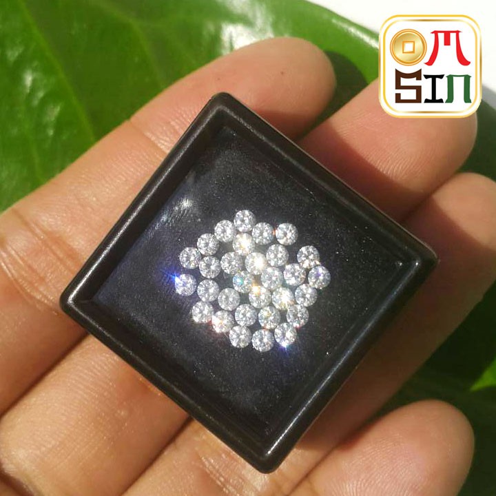 a065-2-4-มิล-1-เม็ด-เพทาย-สีขาว-พลอยแท้-white-zircon-อบความร้อน-พลอยธรรมชาติแท้-งานเจียรเกรด-a-100