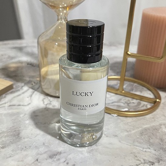 MAISON CHRISTIAN DIOR THÉ OSMANTHUS Candle เทียนหอม คริสเตียน ดิออร์