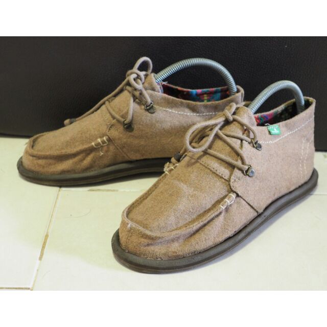 Sanuk dress shoes deals