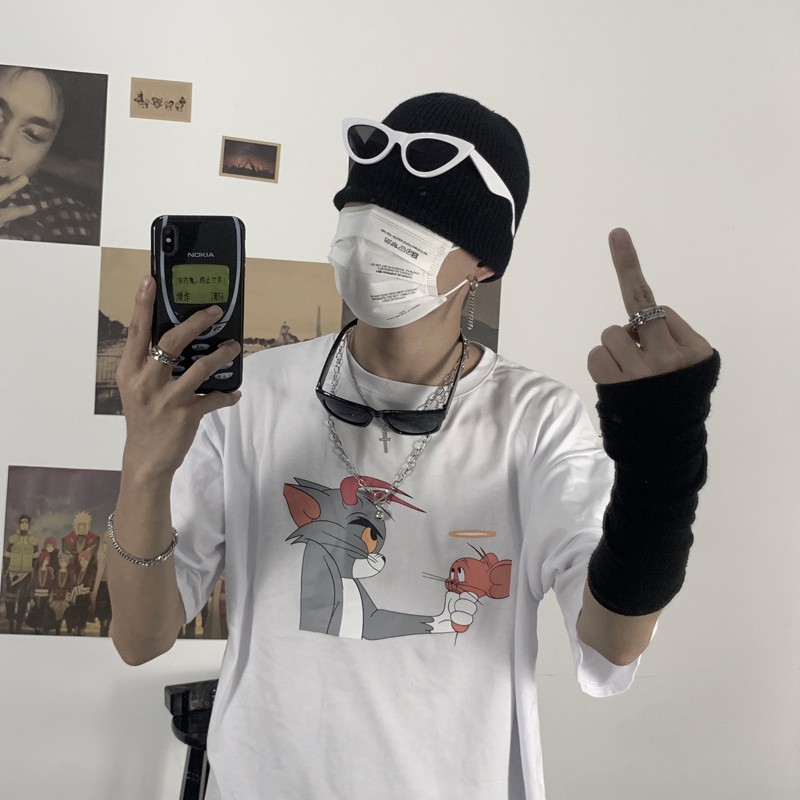 เสื้อยืดแขนสั้นลายการ์ตูนอนิเมชั่นไร้เดียงสา-ผู้ชายและผู้หญิงสามารถสวมใส่ได้
