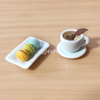 ของจิ๋ว ชุดแก้วลาเต้อาร์กับจานมาการองจิ๋ว