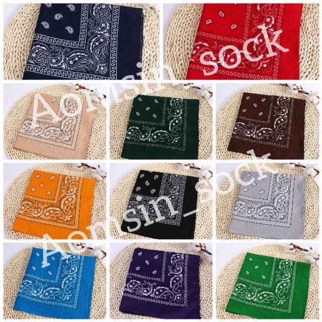 ภาพหน้าปกสินค้าผ้าเช็ดหน้าผืนใหญ่ ผ้าซับเหงือได้ดี มีหลายสี จากร้าน aomsin_sock บน Shopee