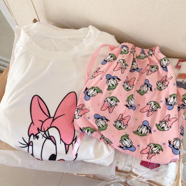 ชุดนอนผ้ายืด-เสื้อแขนสั้น-กางเกงขาสั่น