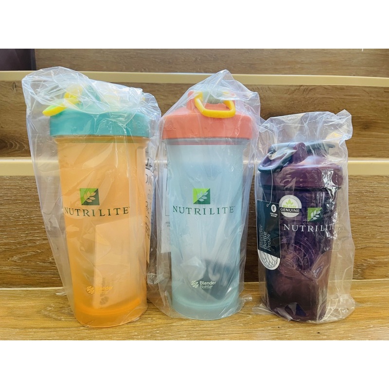 ภาพหน้าปกสินค้าแก้วเชคนิวทริไลท์ 710 มล.+บอลเชค,1330 มล+บอลเชค shopไทย  Nutrilite Shaker Blender Bottle