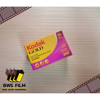 ภาพขนาดย่อของภาพหน้าปกสินค้าฟิล์มถ่ายรูป ฟิล์มสี Kodak Gold 200  35mm (135) 36 รูป Color Negative Film จากร้าน bws_shop_shopping บน Shopee
