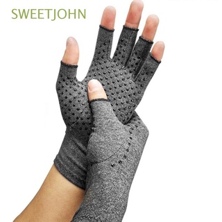 ภาพหน้าปกสินค้าSweetjohn ถุงมือแม่เหล็ก บรรเทาอาการปวดนิ้ว บรรเทาอาการปวดข้อ 1 คู่ ที่เกี่ยวข้อง