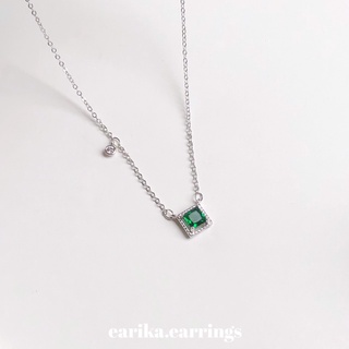 earika.earrings - emerald gem square necklace สร้อยคอจี้สี่เหลี่ยมสีมรกตเงินแท้ S92.5 ปรับขนาดได้