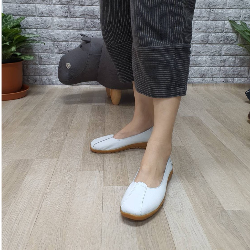 82-004รองเท้าหนังแท้ไซส์36-41มีหลายสีพืื้นเตี้ย
