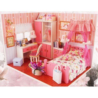 พร้อมส่งทันทีบ้านตุ๊กตา DIY ห้องนอน Pink Lady+ฝาครอบกันฝุ่น