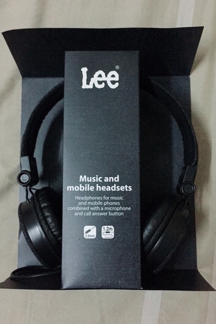 หูฟัง-ครอบหู-headphone-ยี่ห้อlee-หุ้มยีนส์lee