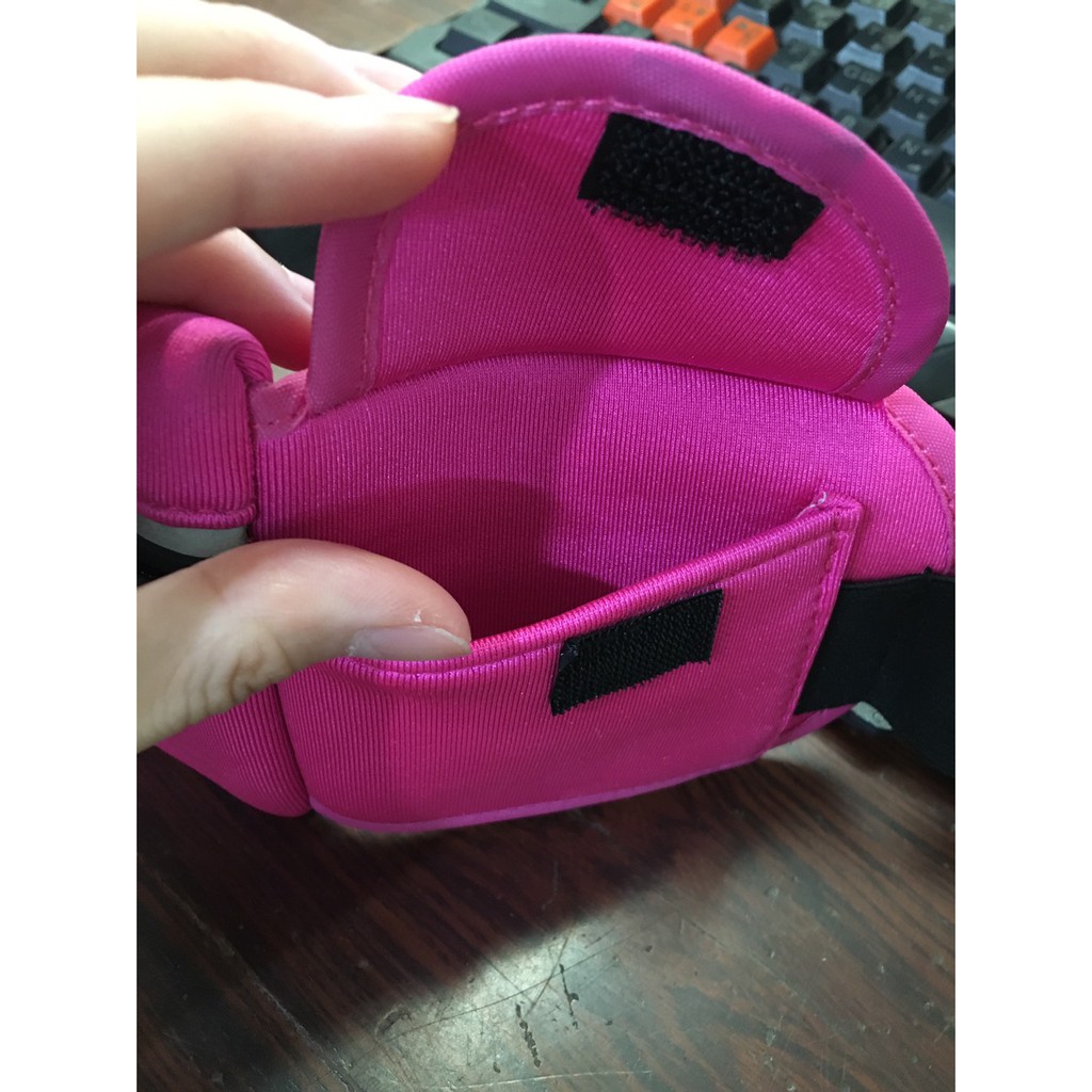 กระเป๋าวิ่งคาดเอว-สีชมพู-กันน้ำ-มีรูสำหรับใส่สายหูฟัง-ขายถูกเพราะเลิกกิจการ