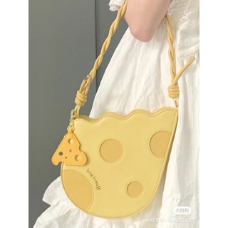 [ Pre-oder​ ]​ 🧀กระเป๋าทรงชีส💛🧀