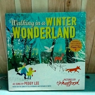 หนังสือปกแข็ง Walking in a winter wonderland มือสอง