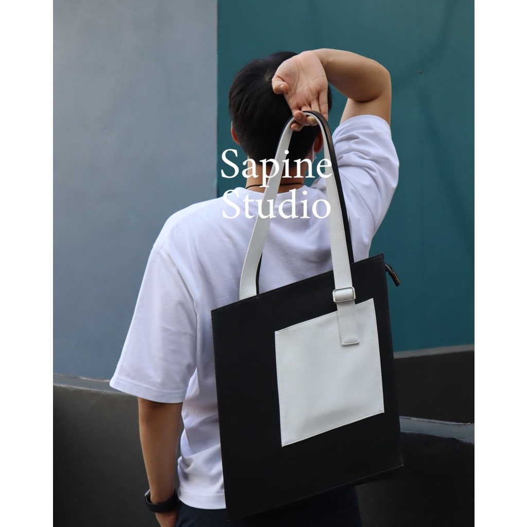 sapine-studio-bagsually-bag-black-and-white-กระเป๋า-สะพาย-วัสดุหนังกันน้ำ