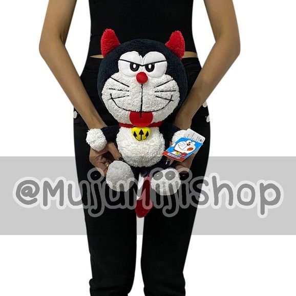 ภาพหน้าปกสินค้าตุ๊กตาโดเรมอน ชุดปีศาจ เดวิล 12นิ้ว Doraemon Devil จากร้าน mujumijishop บน Shopee