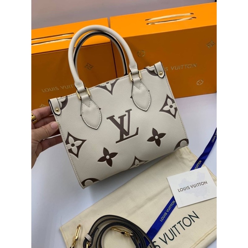 กระเป๋าสะพายข้าง-louis-vuitton