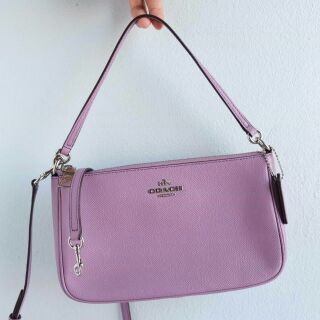 กระเป๋า Coach ทรง crossbody รุ่นฮิต แท้100%จ้า