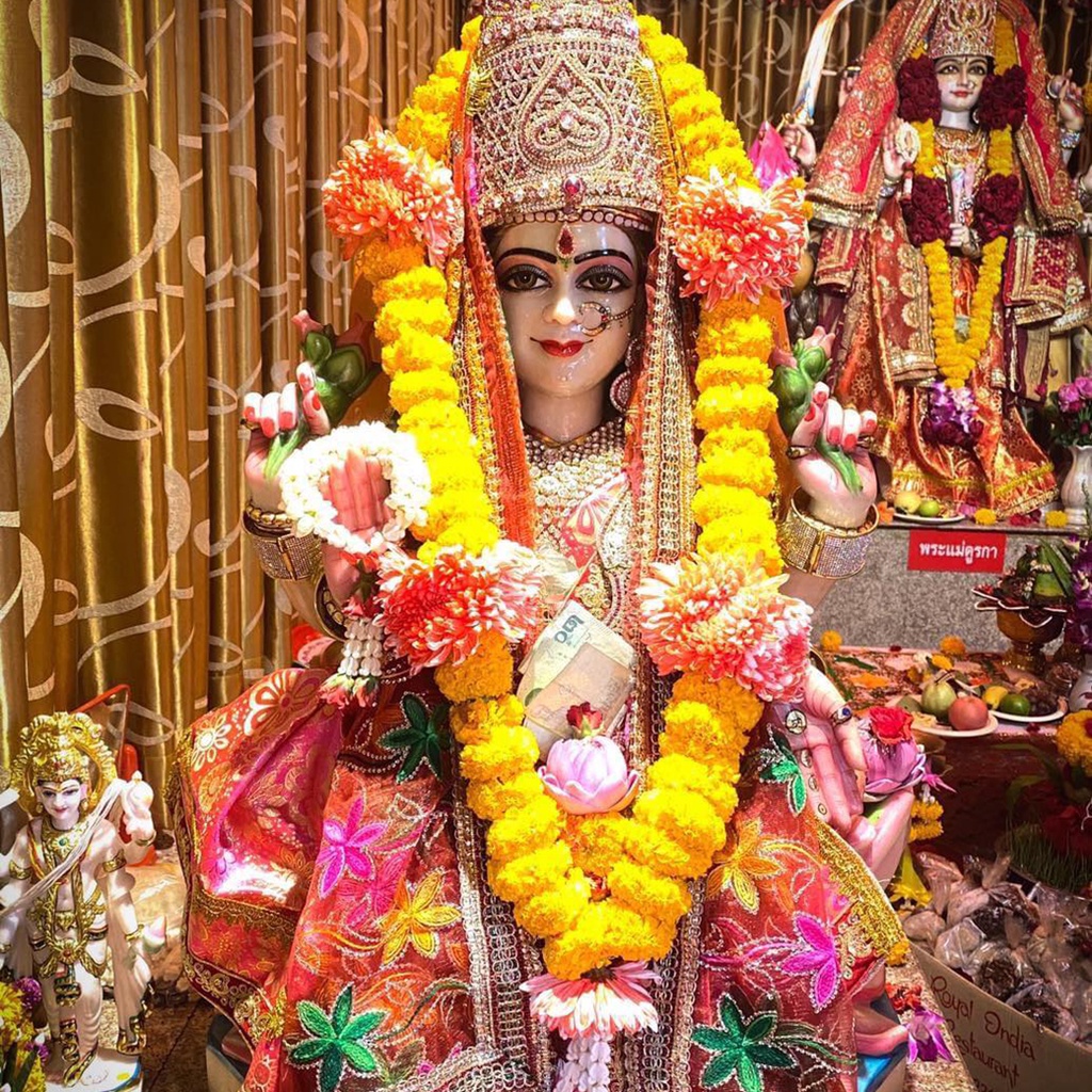 ananta-ganesh-พวงมาลัย-handmade-มุก-ลูกปัดทอง-อินเดียแท้-ขนาด-5-พระพิฆเนศ-พระแม่ลักษมี-พระแม่อุมาเทวี-ma06-map