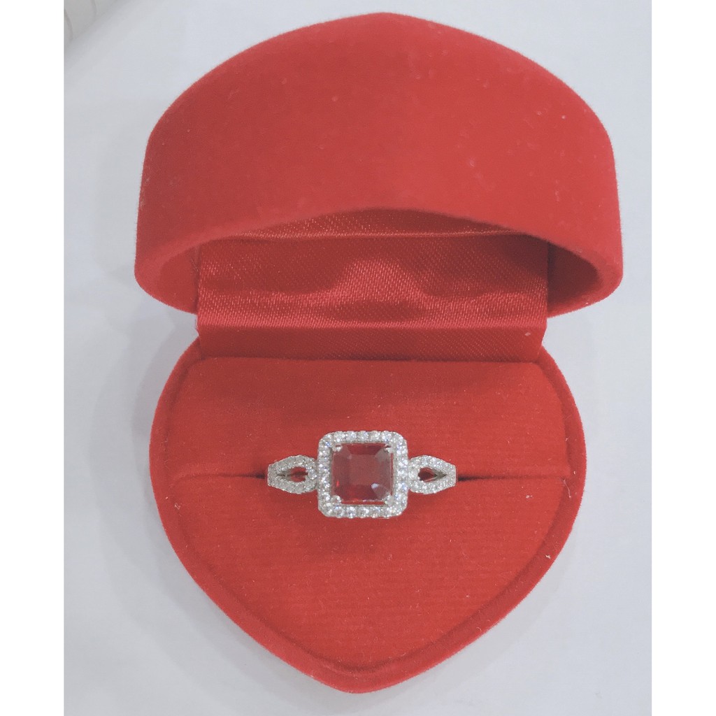 แหวนพลอย-ทับทิมสีแดง-ruby-ประดับด้วยเพชรรัสเซีย-เงินแท้-92-5-รุ่น1846-ru