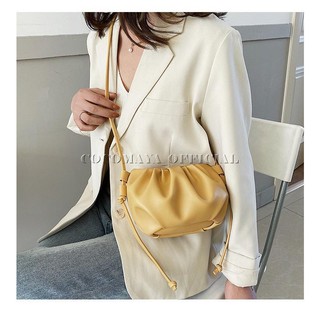 ☁️พร้อมส่ง☁️กระเป๋าเมฆ แฟชั่น เรียบง่าย ไฮโซ สวยงาม งดงาม เจริญตา(woman fashion bag cloud)