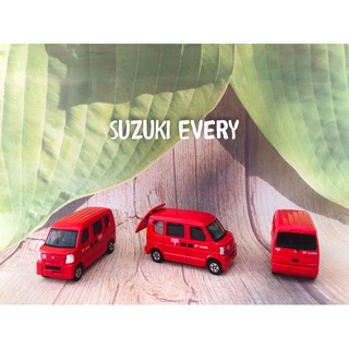 สินค้า Tomica Suzuki Every สีแดง