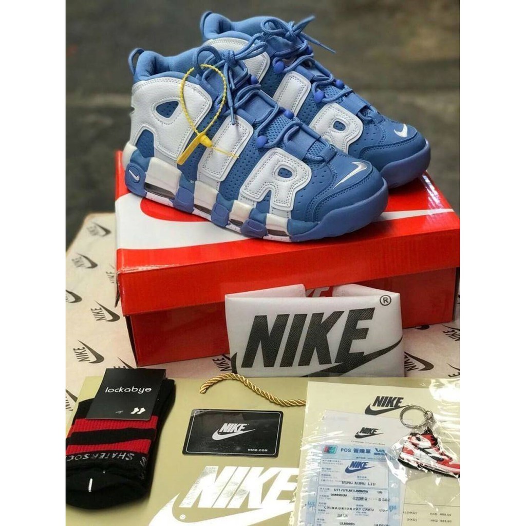 รองเท้าผ้าใบรุ่น-nike-uptempo