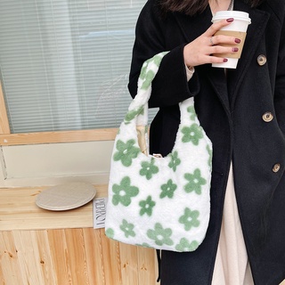 ภาพขนาดย่อของภาพหน้าปกสินค้า(Narebig) Fashion trend all-match cute Simple flower shoulder bag French retro plush bag จากร้าน narebig.th บน Shopee