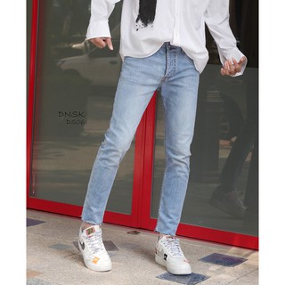 ภาพขนาดย่อของภาพหน้าปกสินค้าSkinny Fit Jeans ขาเต่อ สไตล์เกาหลี No.DS06 จากร้าน namew บน Shopee