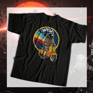 เสื้อ nasa ขี่ vespa แนวสตรีท ลายอวกาศ แฟชั่น cotton100