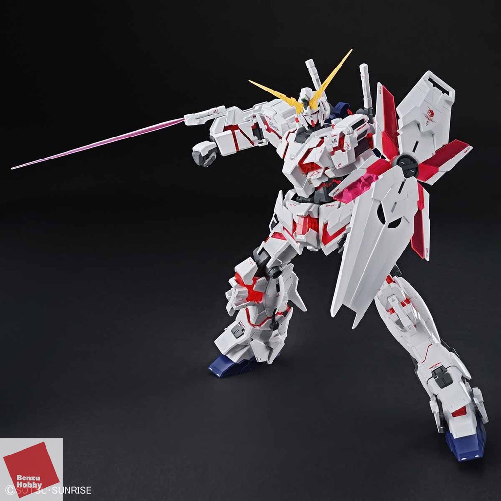 4573102579867-mega-size-model-1-48-unicorn-gundam-destroy-mode