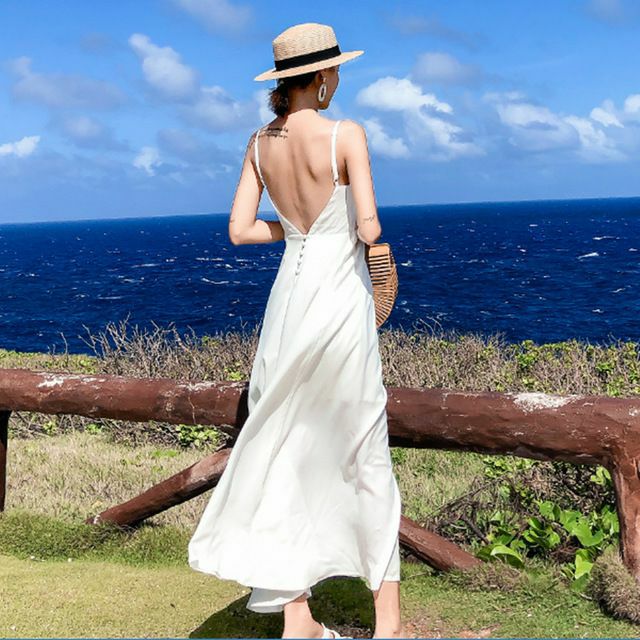 รูปภาพของMaxi Dress เดรสเปิดหลังสีขาว เดรสใส่ไปทะเล เดรสใส่ไปทะเลสีขาว เดรสสายเดี่ยวสีขาว พร้อมส่งจากไทยค่ะ สำคัญอ่านลองเช็คราคา