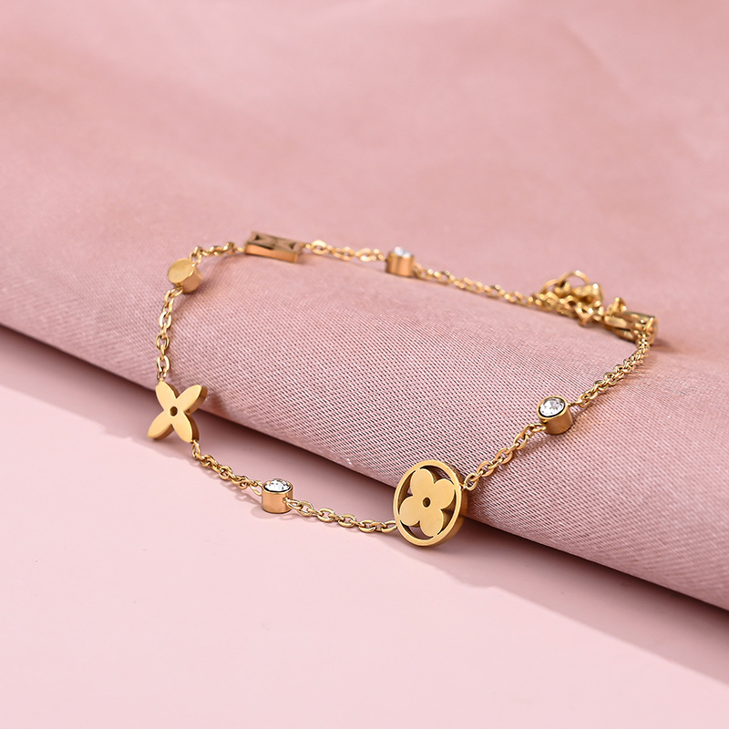 เครื่องประดับ-สร้อยข้อมือ-สเตนเลส-18k-จี้ใบโคลเวอร์สี่แฉก-สีโรสโกลด์-แฟชั่นสําหรับผู้หญิง