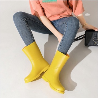 พร้อมส่ง สีเหลืองsize41  รองเท้าบูท รองเท้าบูทกันฝน  size35-41