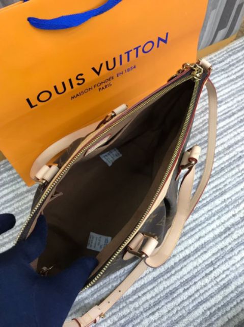 sale3990ใบเดียว-louis-vuitton-palermo-ขนาด10-นิ้ว-งานออริ