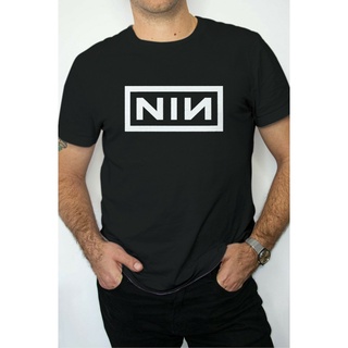 เสื้อยืด พิมพ์ลายกราฟิก NINE INCH NAILS NIN Rock Band สีดํา สไตล์คลาสสิก และไม่ซ้ําใคร สําหรับผู้ชาย 442173