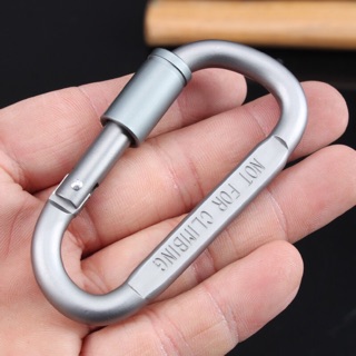 ภาพหน้าปกสินค้าA001 CARABINER คาราไบเนอร์ ขนาด 8 cm. ผลิตจาก อลูมิเนียมแข็งขัดเงาด้วยอลูมิเนียมชนิด D ซึ่งคุณอาจชอบสินค้านี้