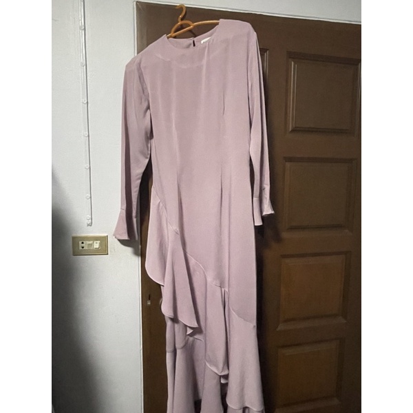 (Pomelo) Maxi long sleeve Ruffle dress size S ใส่ 1 ครั้ง Shopee Thailand
