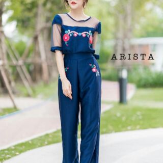 Set  Basic Playsuit มาเป็นเซทตัวเสื้อตัดต่อผ้าชีทรูเรียบหรู เพิ่มดีเทลด้วยลายพิมที่อก